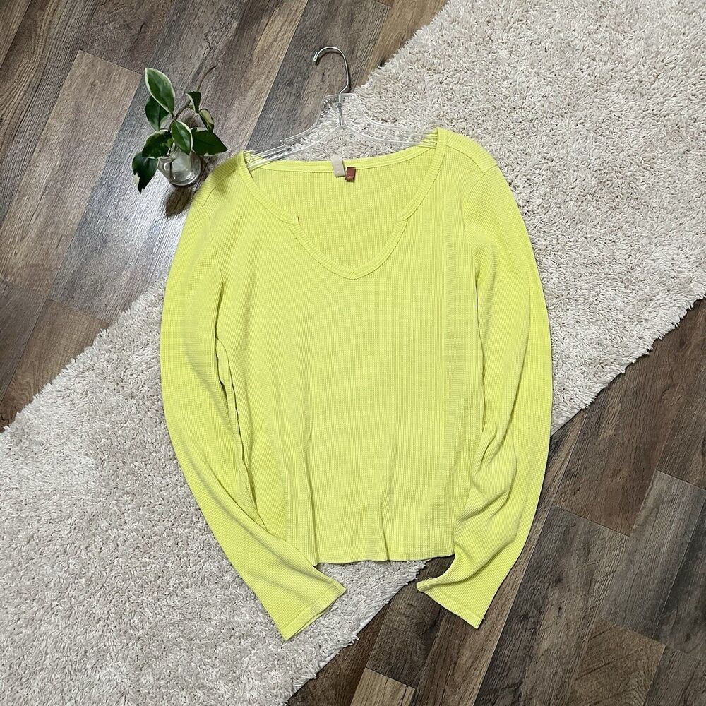 Anthropologie Pilcro XL Yellow Notched V-Neck Raw Trim Thermal Waffle Knit Top